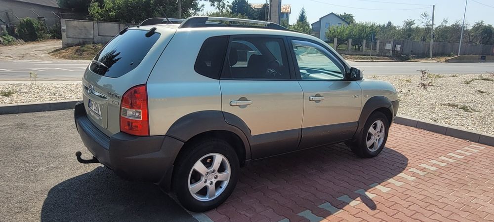 Hyundai Tucson ,An 2005 ,2.0cm3 .3400Euro negociabil