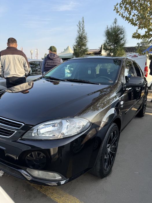 Продам жентра 2014 года механика