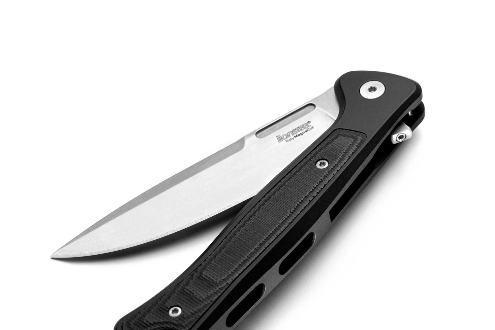 Briceag LionSteel Skinny, cu maner aluminiu, lama CPM MagnaCut