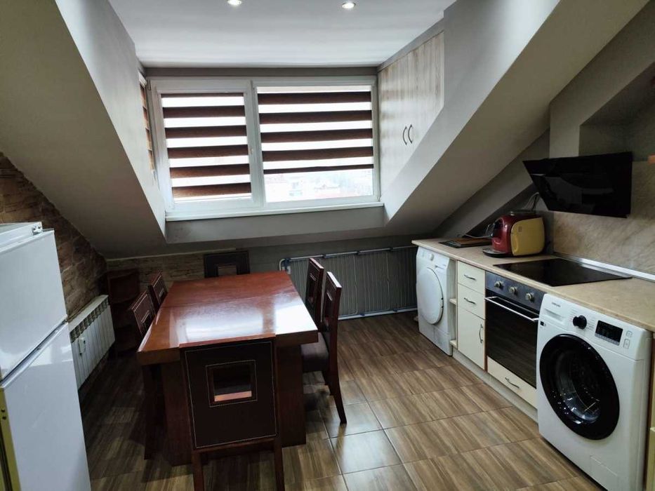 Продава се Тристаен апартамент в София, Център - 73 кв.м за 2398 €/кв.м - Снимка #4