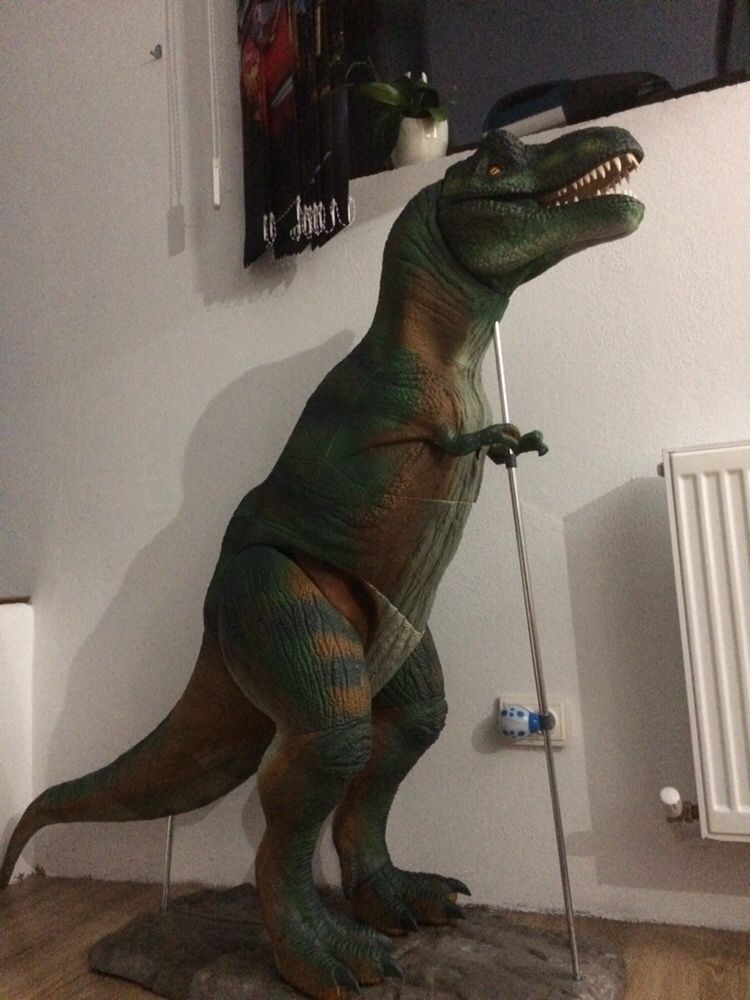 Dinozaur T-rex