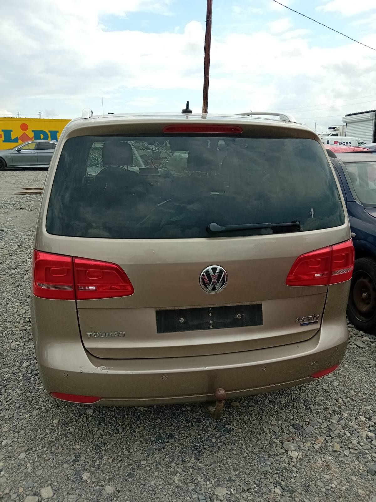 Volkswagen Touran 2.0 TDI 140 к.с. 2013 година , автоматик , на части