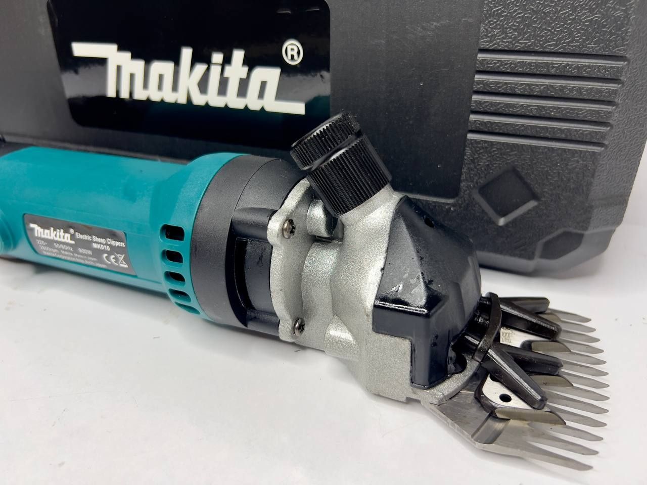 Баранострижка, электроножницы, машинка для стрижки овец Makita 900Вт