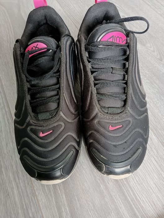 Vând Nike 720 black