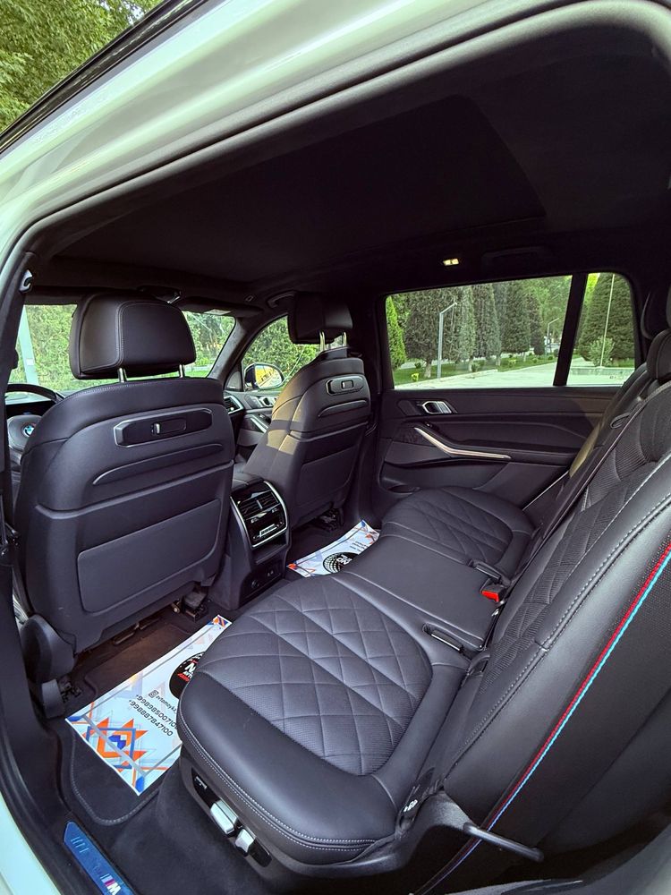 BMW X7 xdrive 40i 2024 год
