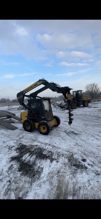 Минипогрузчик Бобкат услуги ямобур в караганде
