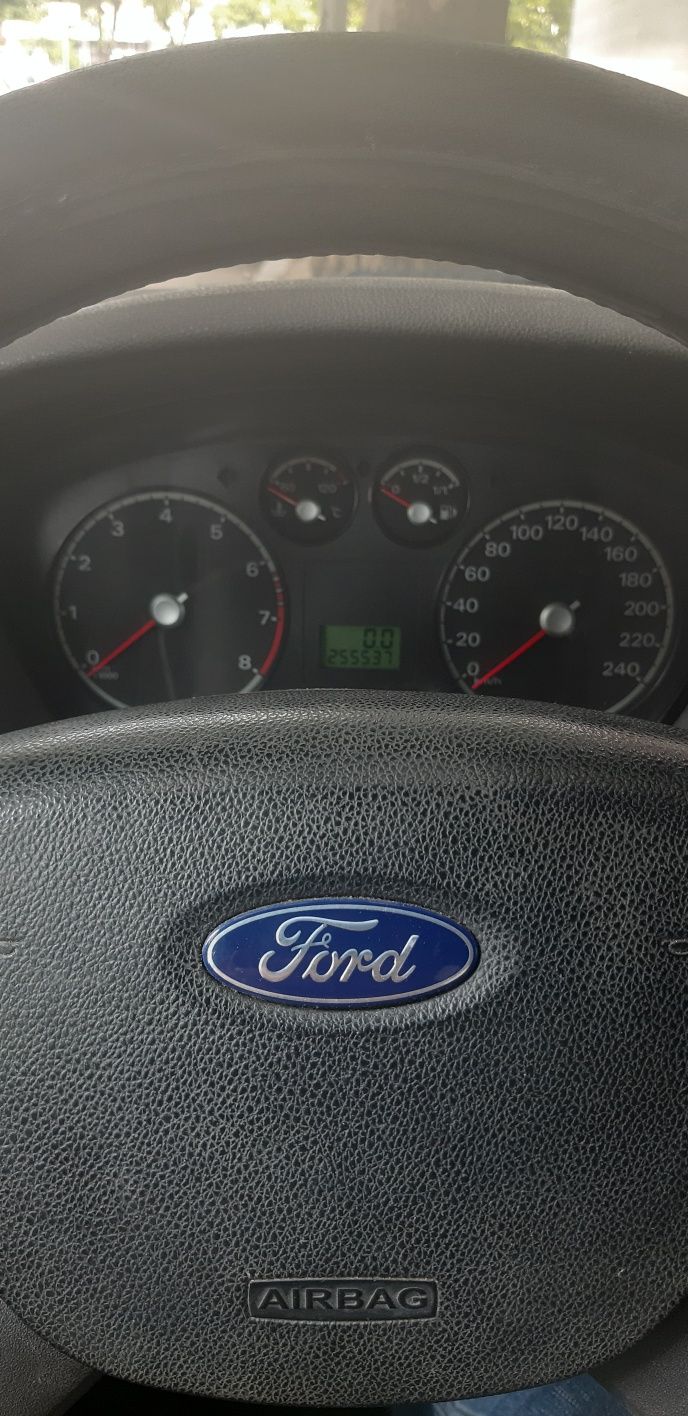 Ford Focus 2005 1.6 16vGPL