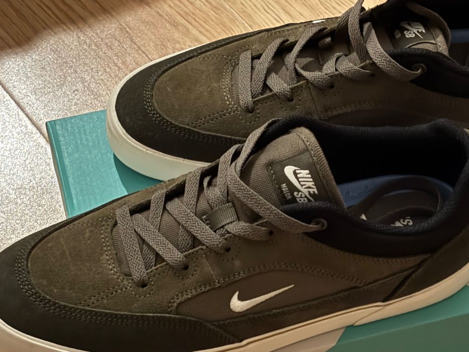 Nike SB Malor - Medium Olive Cargo - Чисто Нови ( не са носени )