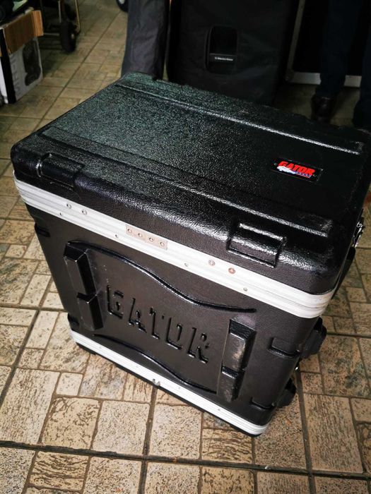 Crown XS 700, The t.racks DSP 24 plus geanta rack