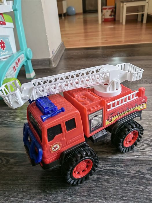 Детска играчка Пожарна