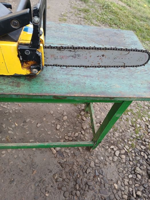 Vând drujba mcculloch 610