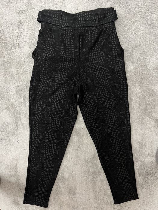 Pantaloni eleganti marimea S