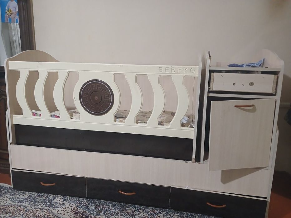 Detskiy kravat sotiladi