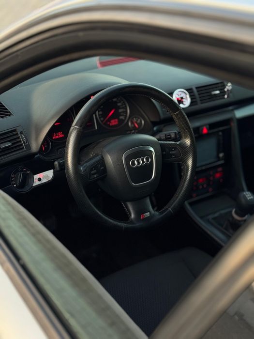 Audi A4B6 cu Body Kit B8