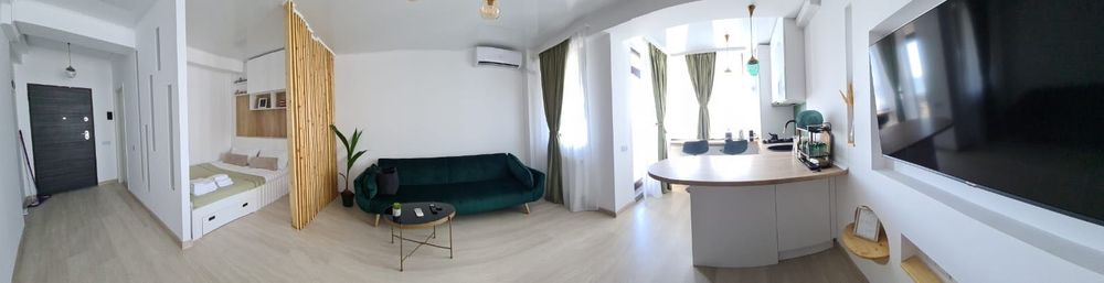 Studio lux Mamaia Nord/Stefan Building cu vedere la mare