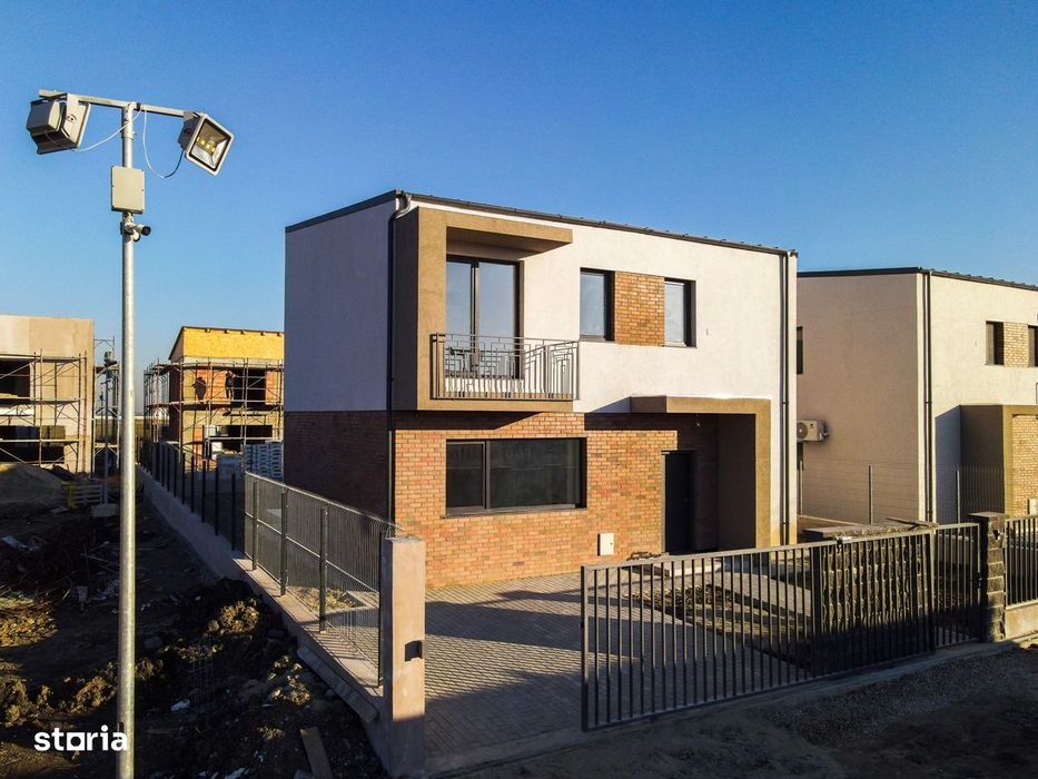 Tunari Casa unifamiliala din- "My Family Residenc - ULTIMA CASA