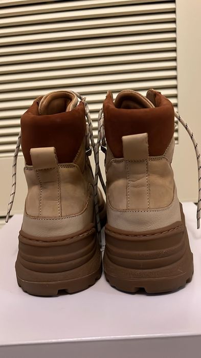 Уникални кожени боти &other stories