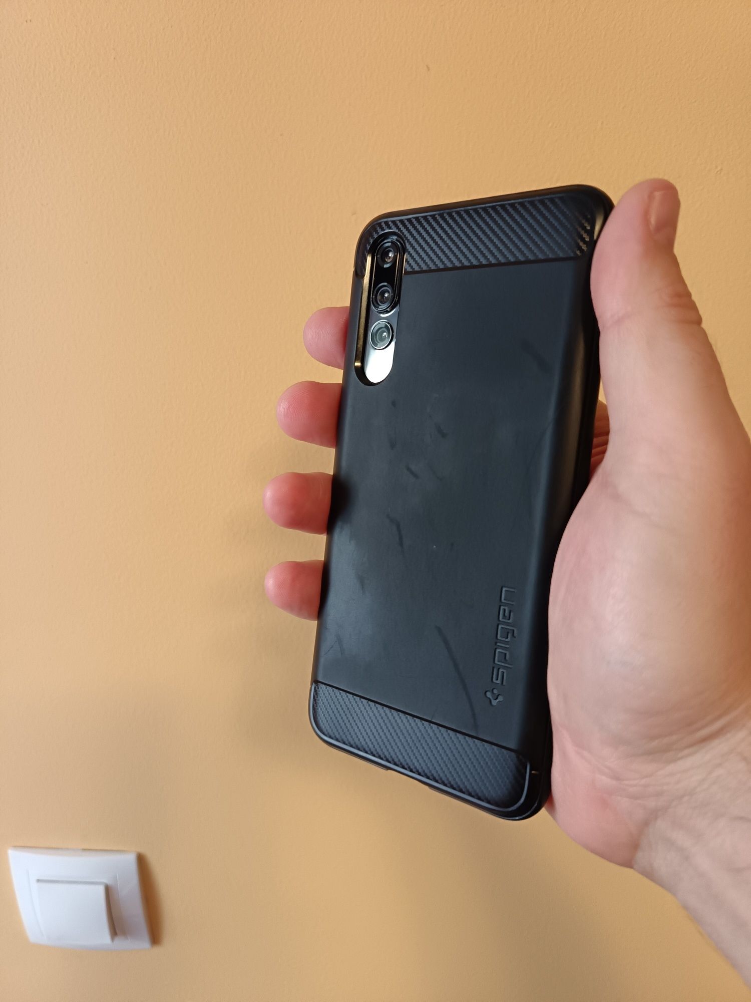 Продавам смартфон Huawei P20 Pro