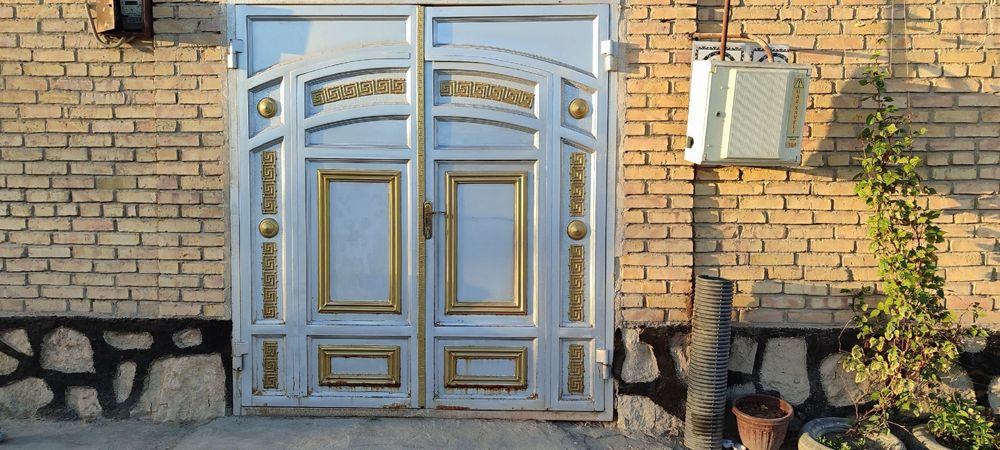 Продается участок( коттедж)