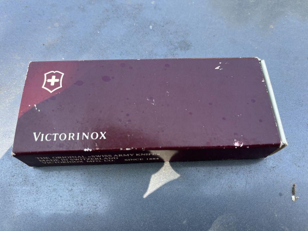 Victorinox оригиналната опаковка с инструкции