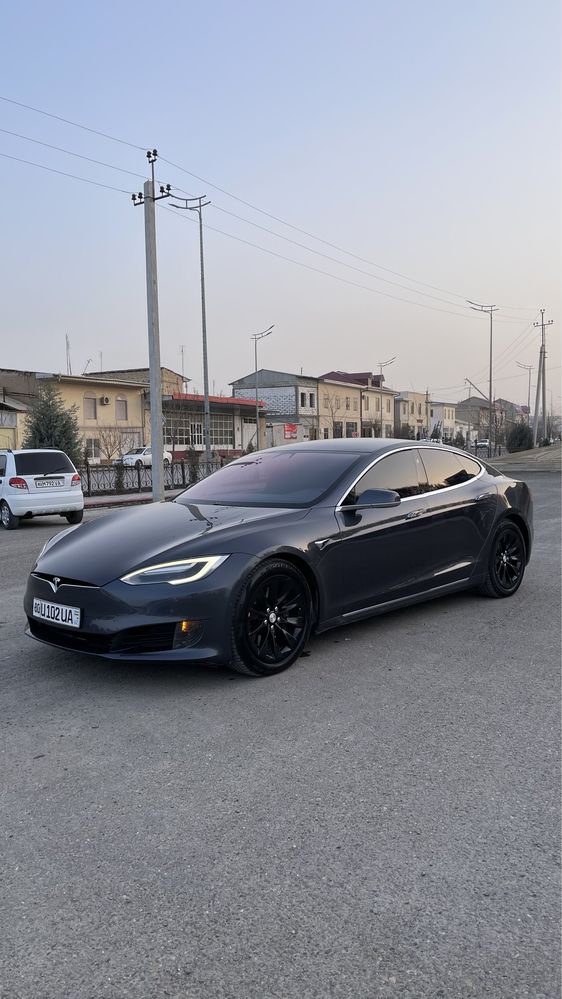 Tesla model S xizmati Buxoro bo’ylab