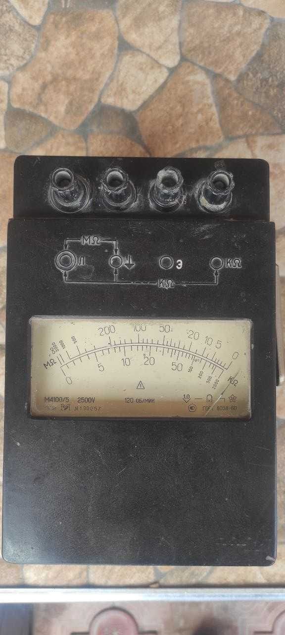 Мегаомметр М4100/5 СССР