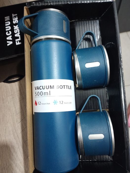 Termos cu 3 cănuțe