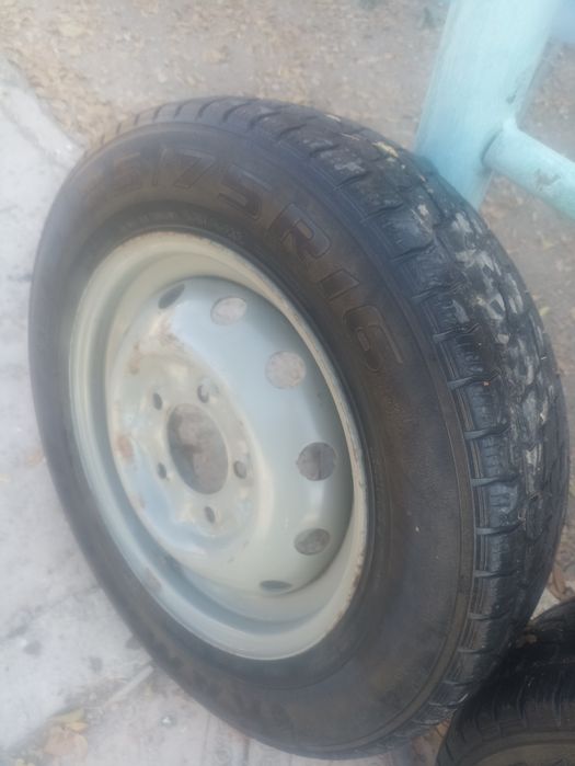Шины от Нивы. С дисками