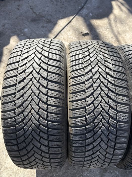 Bridgestone Blizzak 235/50/19 - зимни гуми