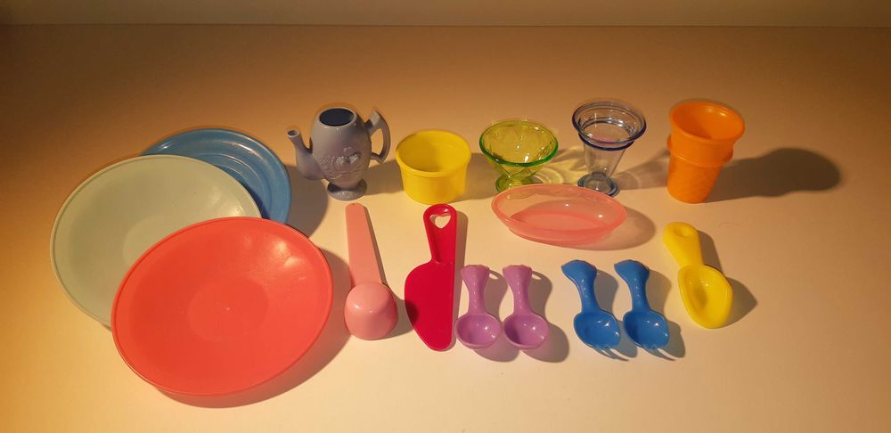 Set mobilier bucătărie și living room de jucărie din lemn