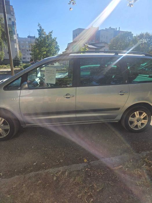Ford Galaxy миниван