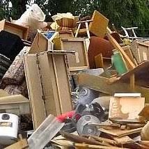 Debarasi curti garajuri pivnite