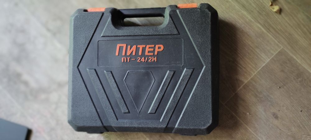 Шуруповёрт Питер 24 в