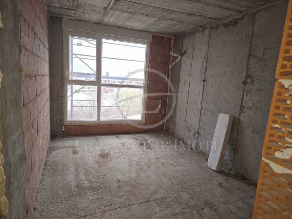 Продава се Двустаен апартамент в Пловдив, Кючук Париж - 75 кв.м за 1196 €/кв.м - Снимка #2