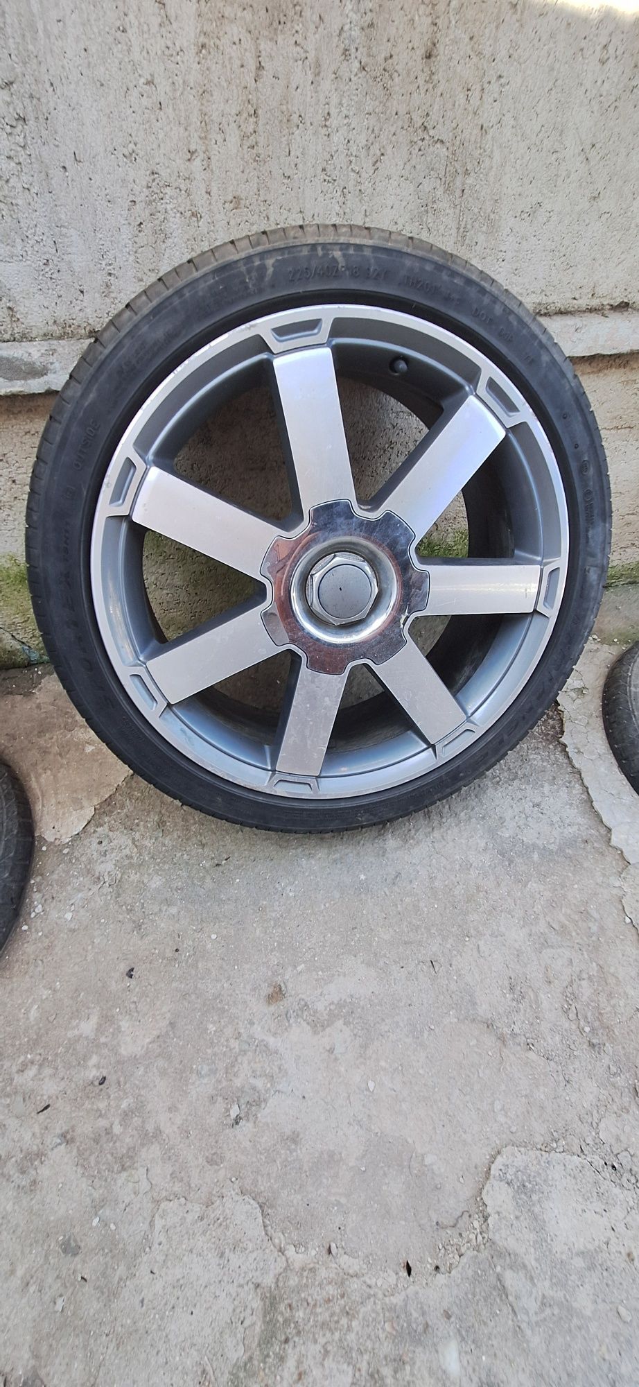 Vand jenți  ford