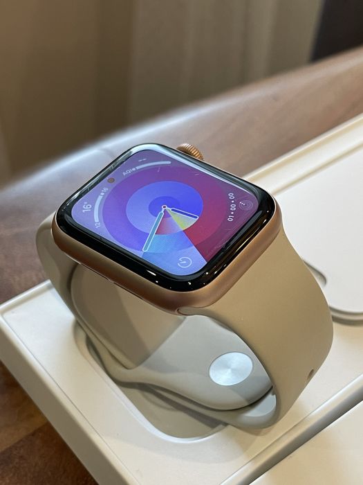 Apple watch SE 40mm Rose gold GPS
