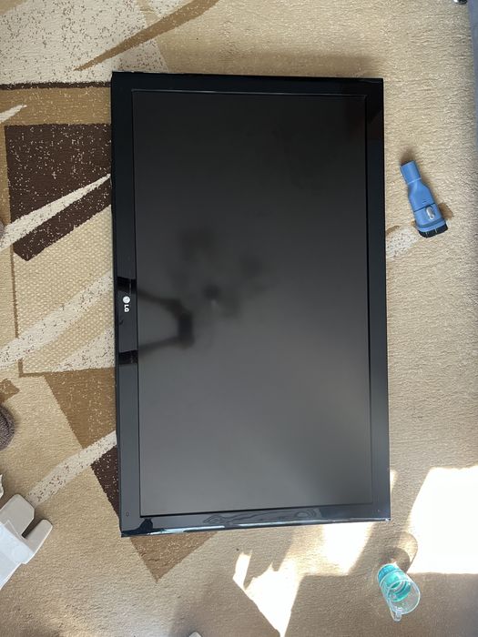 Телевизор lg 46”