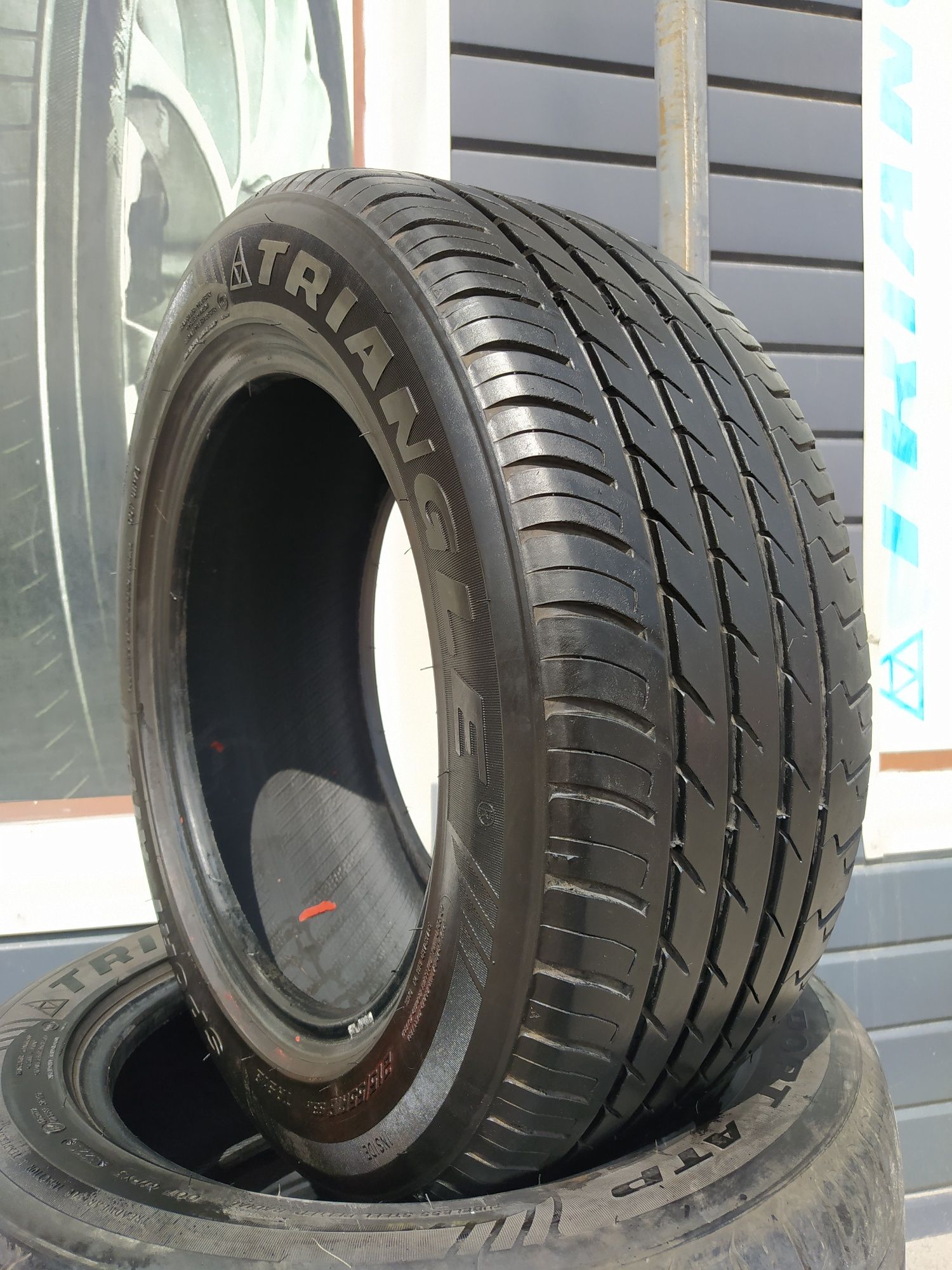 215/55R16 Triangle TR918