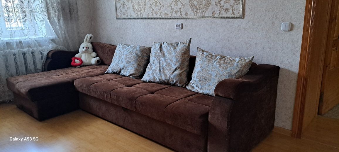 Мягкая мебель  диван