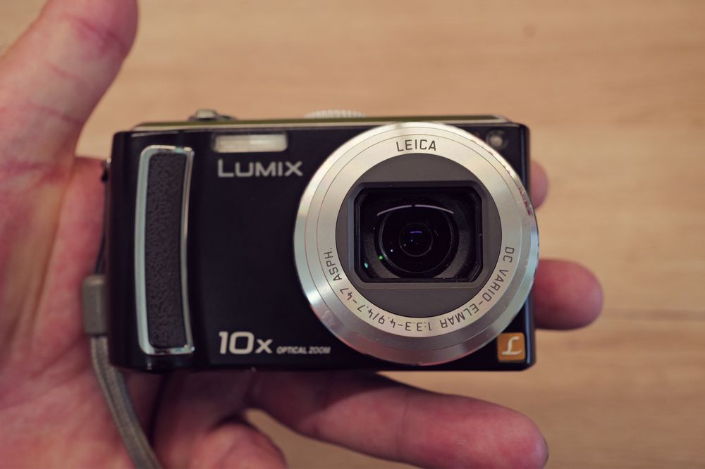 Aparat foto Panasonic Lumix TZ5 lentile Leica perfect instagram
