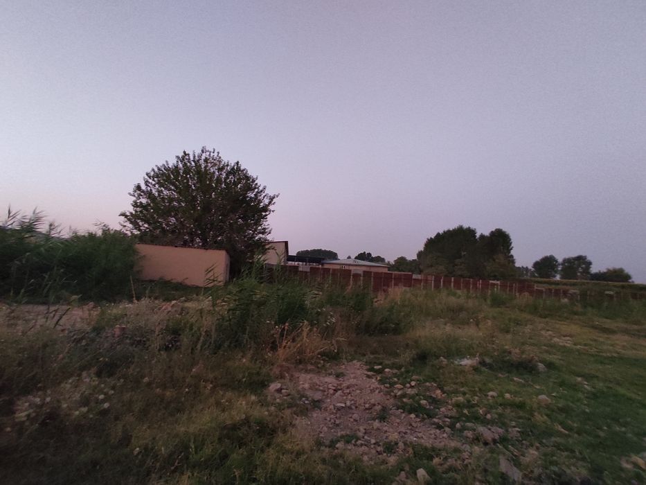 Yer sotiladi Qibray tumani