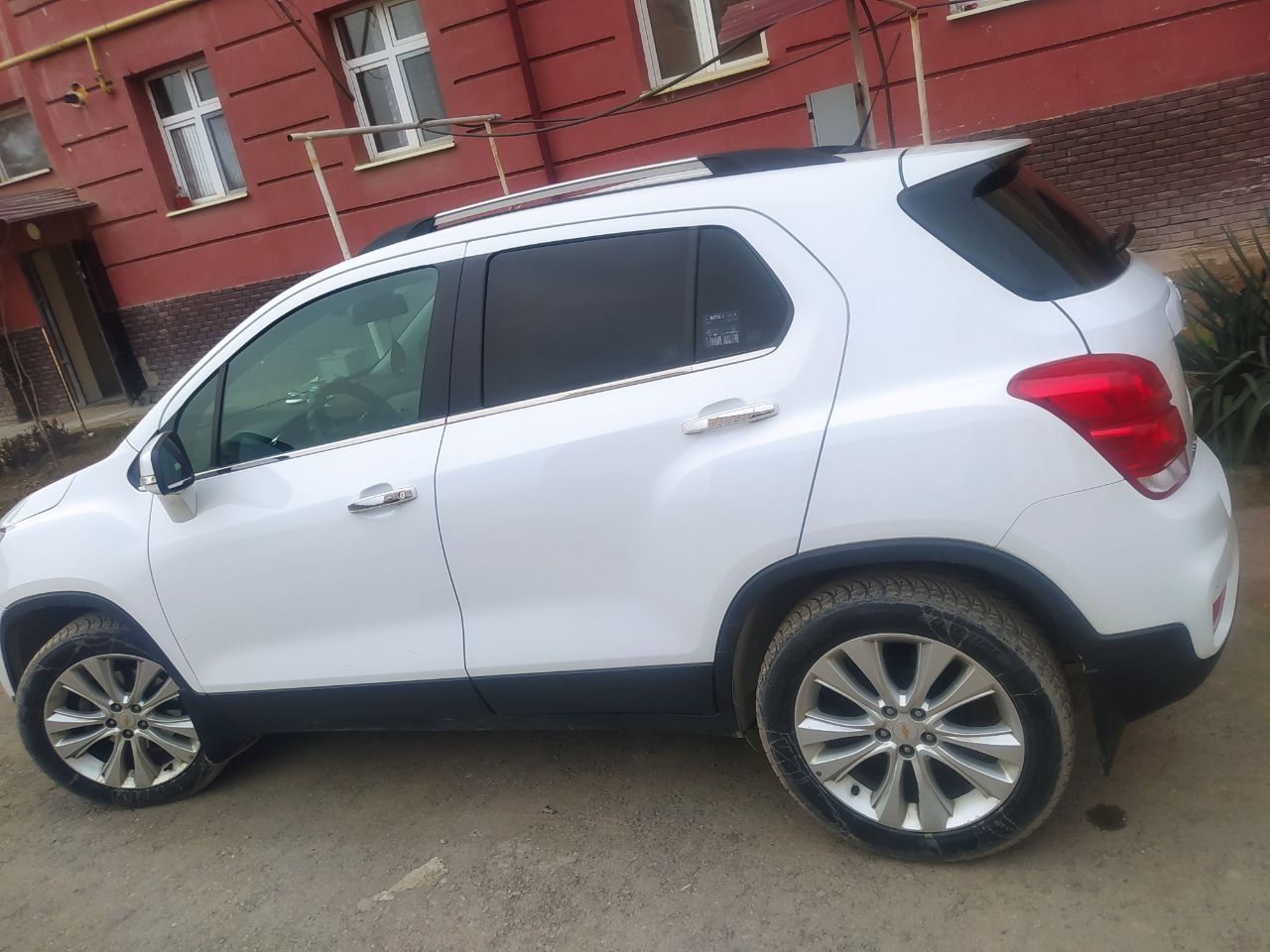 Chevrolet  tracker