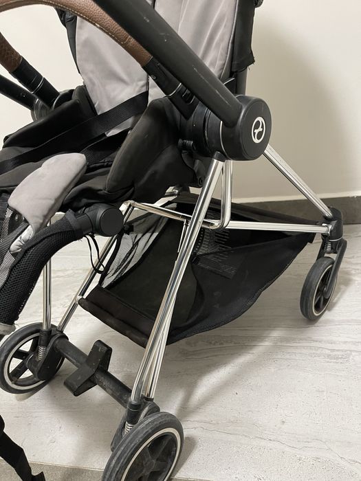 Премиальная коляска Cybex Mios