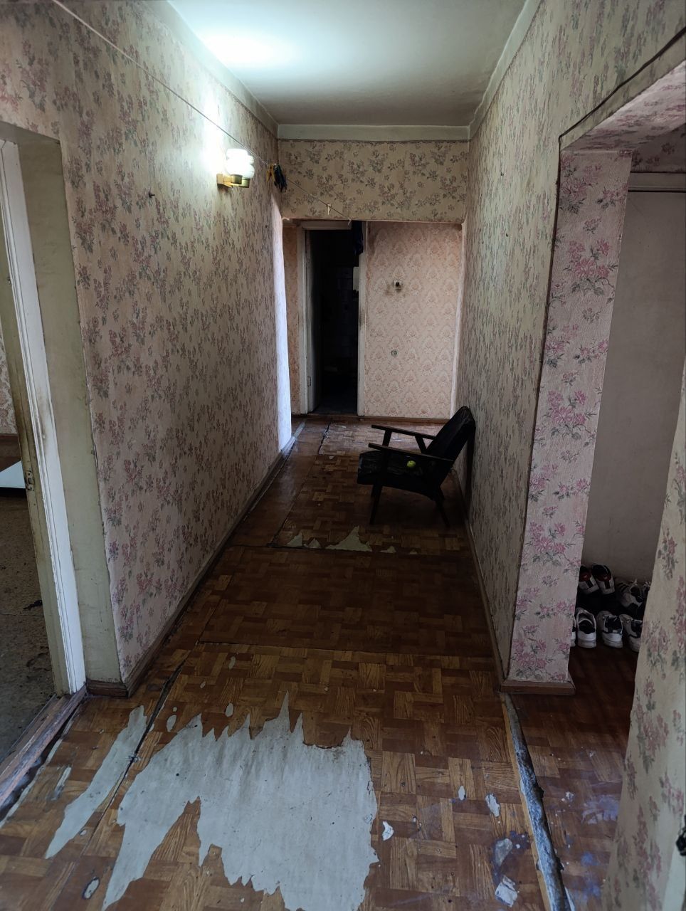 Срочно продаётся 4х комнатная  90кв.м.