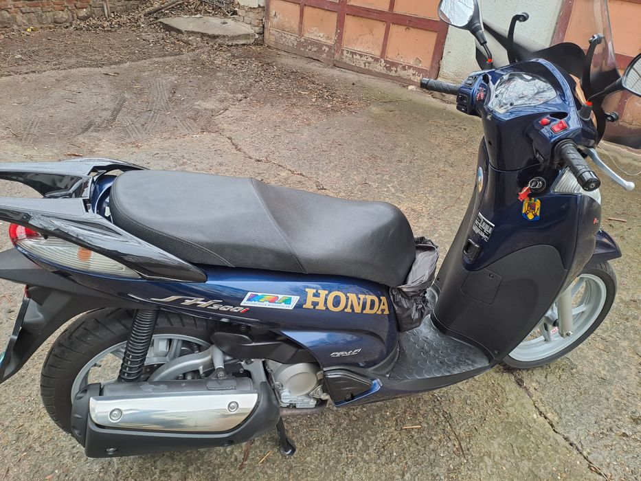 Vând scuter Honda Sh 300 2009