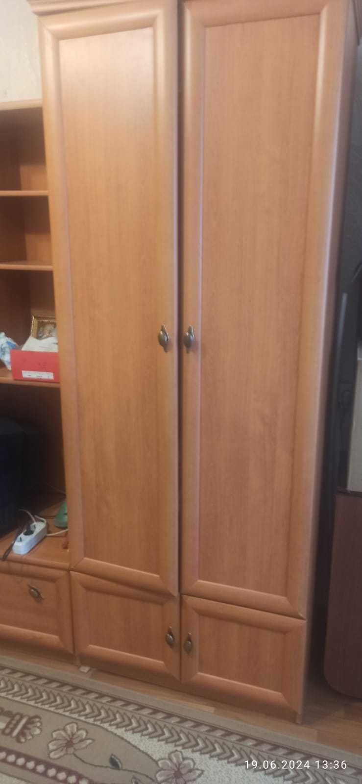 Стенка в гостинную