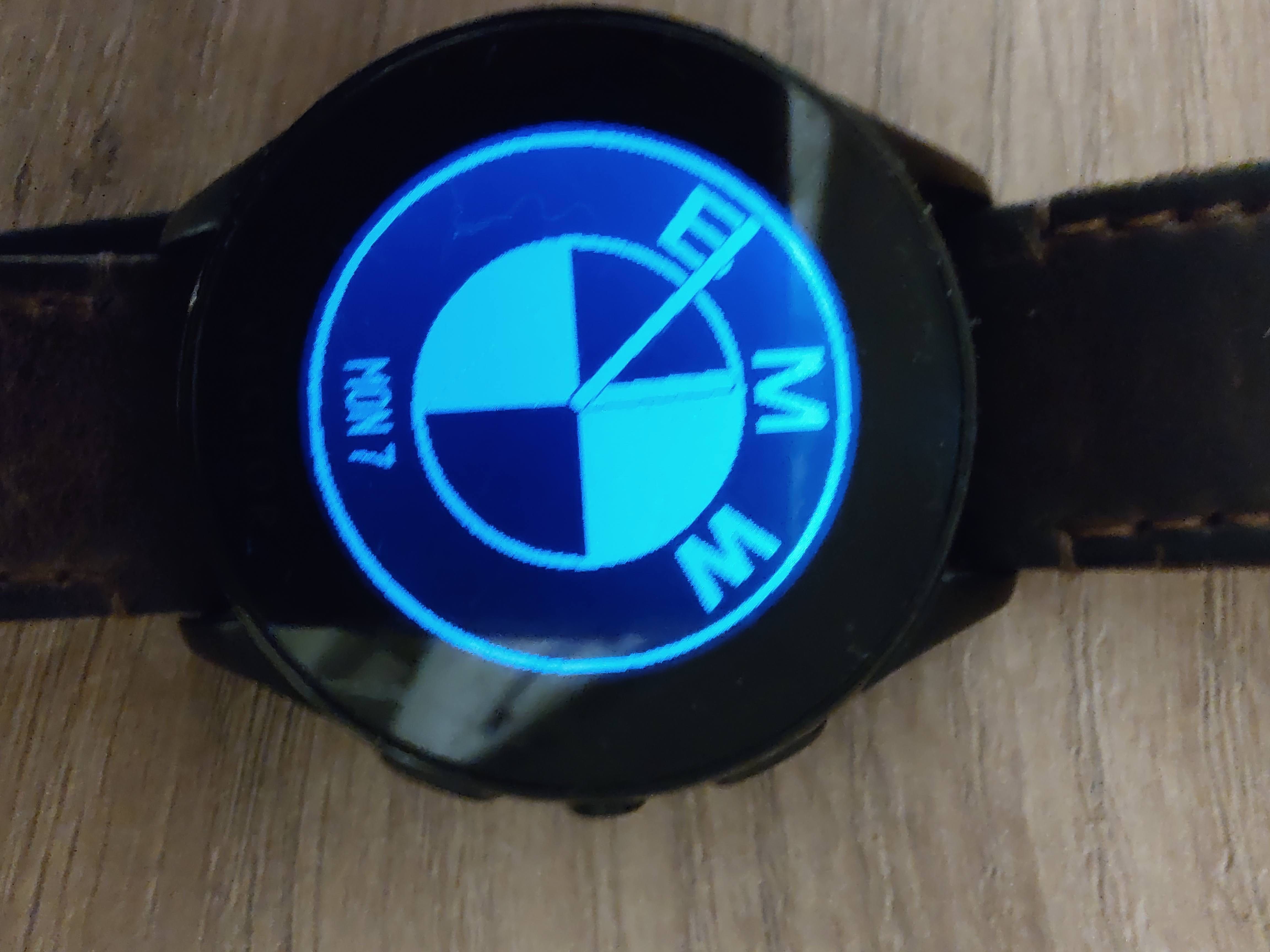 smartwatch Vector in cutie originala cu toate accesoriile originale
