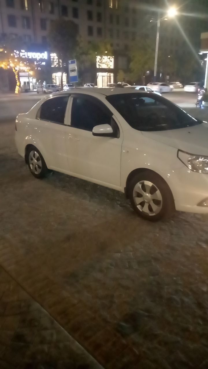 Nexia 3, Нексия 3 LTZ avtamat gaz-benzin naxtga yoki vikupga beriladi