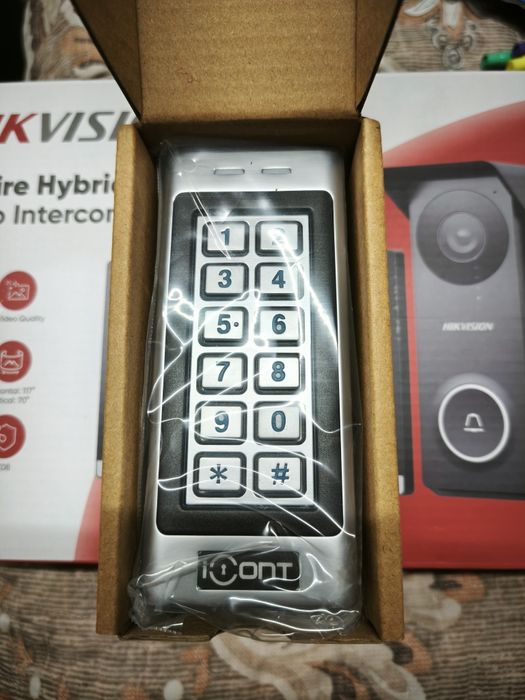 Кодовая панель, кодонаборник.