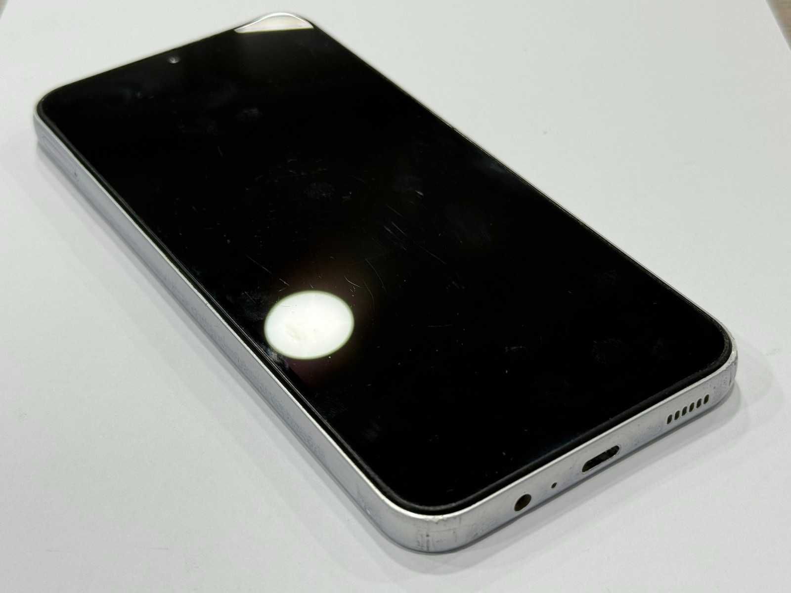 Samsung Galaxy A14 - 128GB - 4GB